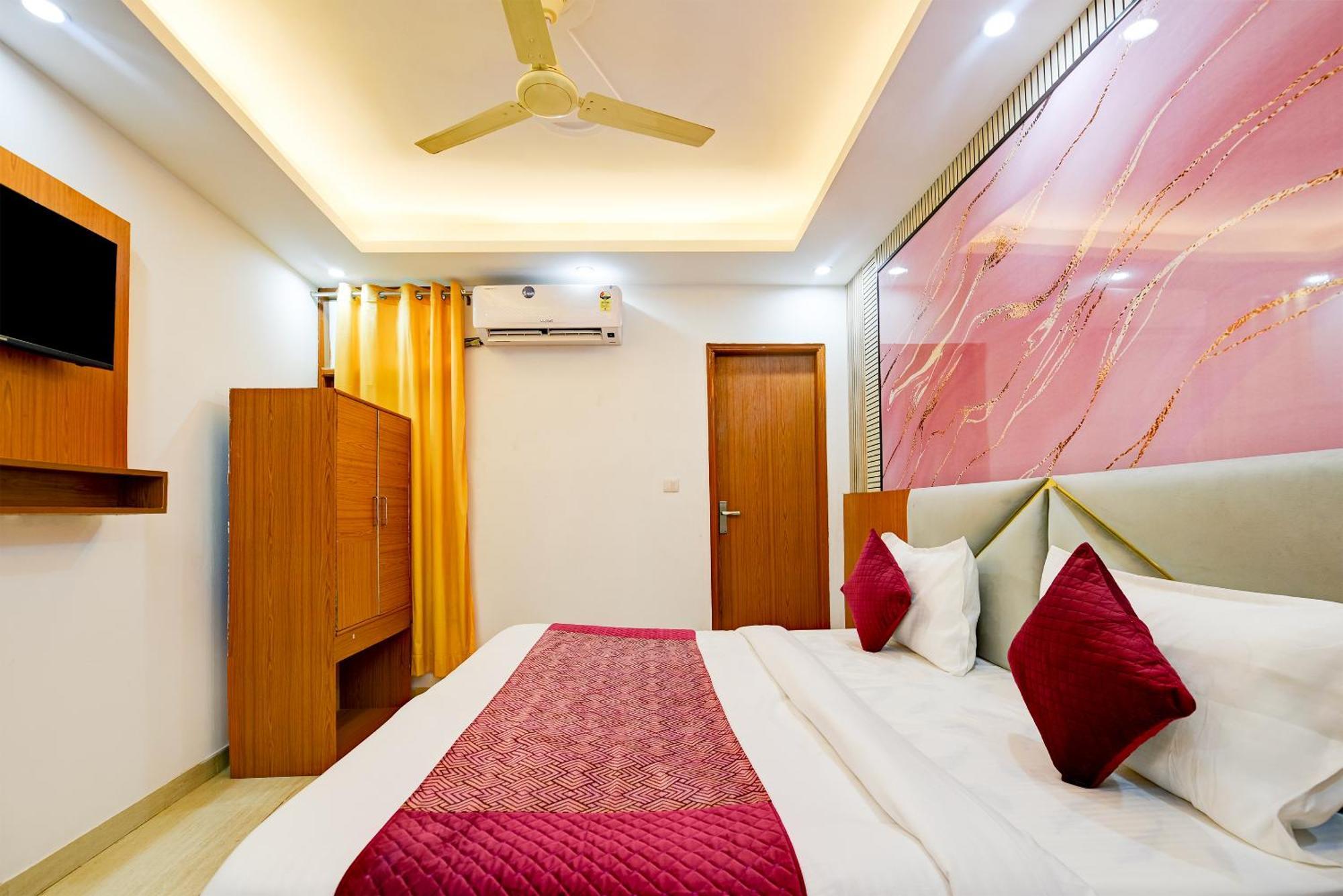 Airport Hotel Kiara - New Delhi Airport Exterior foto